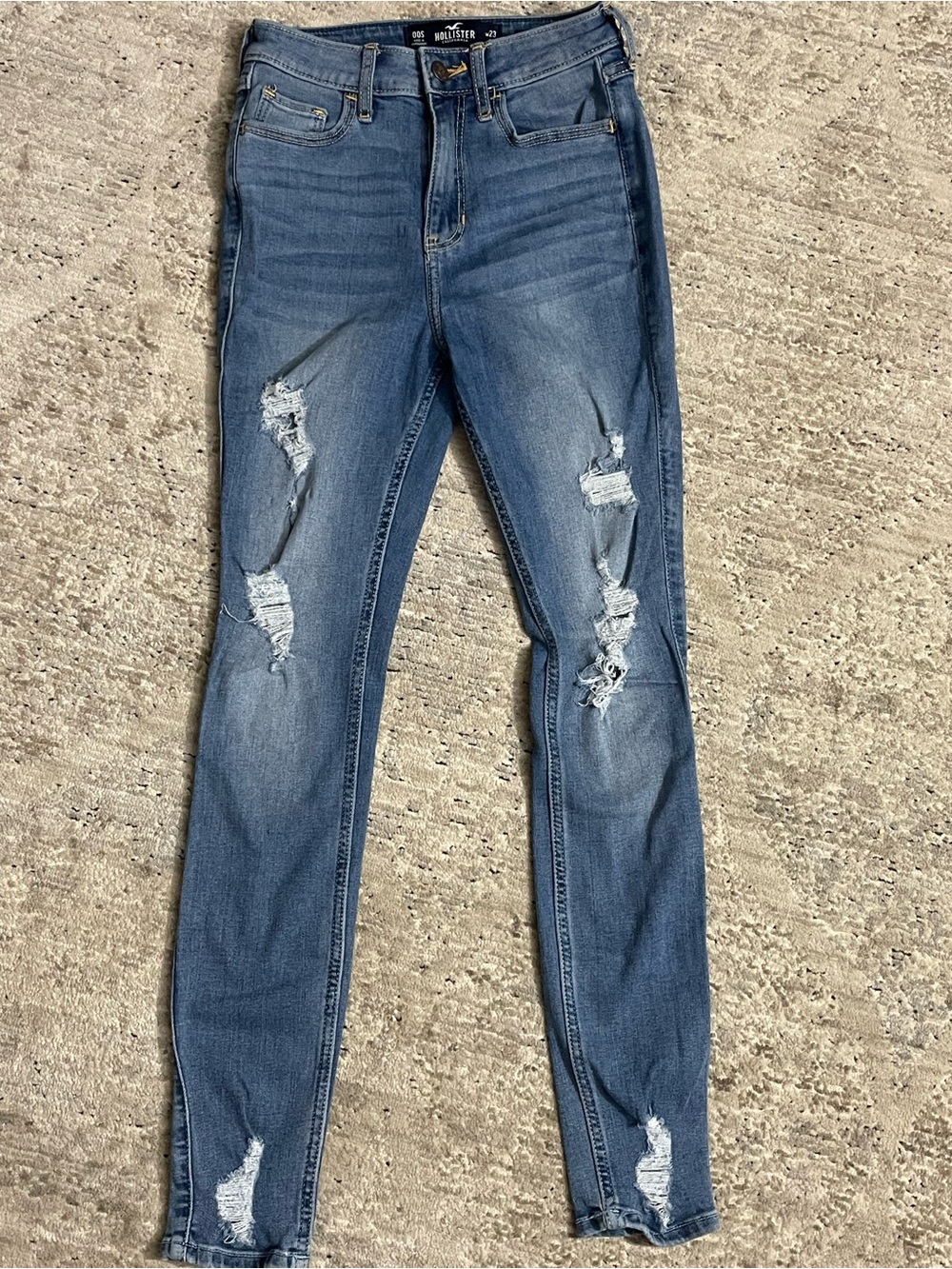 Hollister Women's Ripped Skinny Jeans - Blue Wash